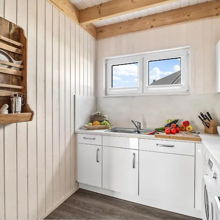 Haus Meerzeit بيت للعطل *